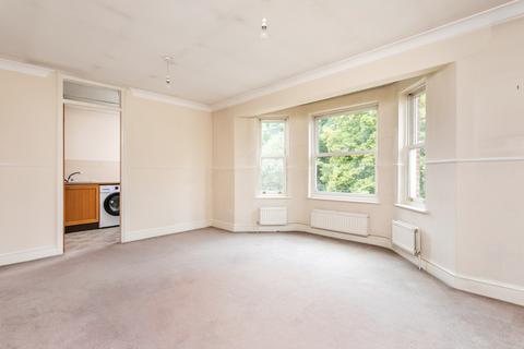 2 bedroom apartment for sale, Mead Road, Winchester, SO23