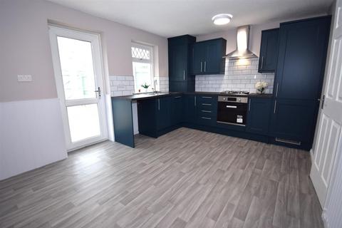 3 bedroom terraced house for sale, Linthorpe Court, South Shields