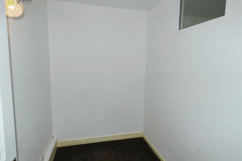 36 Thackeray Drive, Tamworth, B79 8HZ