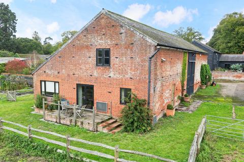 1 bedroom barn conversion to rent, Higham Road, Higham