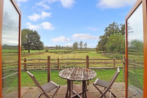 1 bedroom barn conversion to rent, Higham Road, Higham