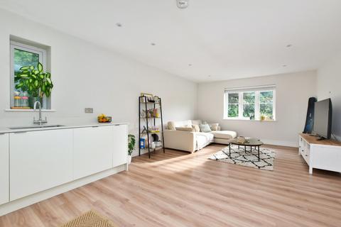 1 bedroom maisonette for sale, Station Road, Amersham, Bucks, HP7