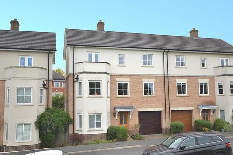 5 bedroom semi-detached house for sale, Buckingham Road, Epping