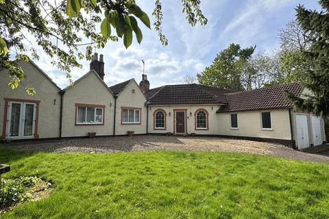 6 bedroom detached bungalow for sale, Paradise Lane, Old Dalby