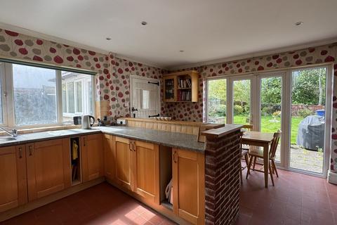 6 bedroom detached bungalow for sale, Paradise Lane, Old Dalby