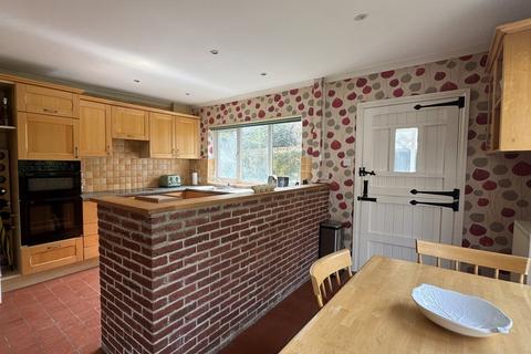 6 bedroom detached bungalow for sale, Paradise Lane, Old Dalby