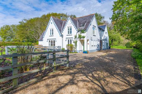 4 bedroom detached house for sale, Mill Road, Marlingford