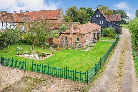 3 bedroom barn conversion for sale, Norwich Road, Holverston (Close to Rockland St. Mary), Norwich