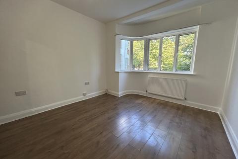 2 bedroom apartment for sale, Lordship Lane, London N17