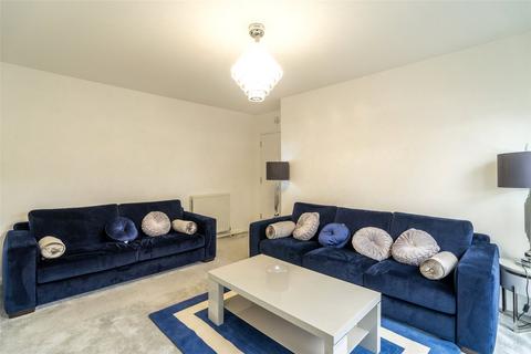 2 bedroom apartment to rent, Barrland Street, Pollokshields, Glasgow