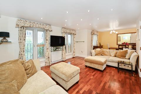 4 bedroom terraced house for sale, London E1W