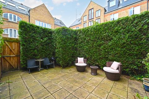163 Wapping High Street, London, E1W 3NQ