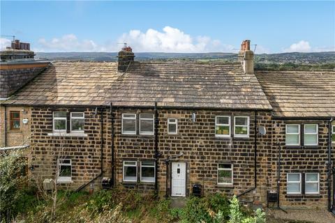 2 bedroom terraced house for sale, North Terrace, Yeadon, Leeds, West Yorkshire, LS19