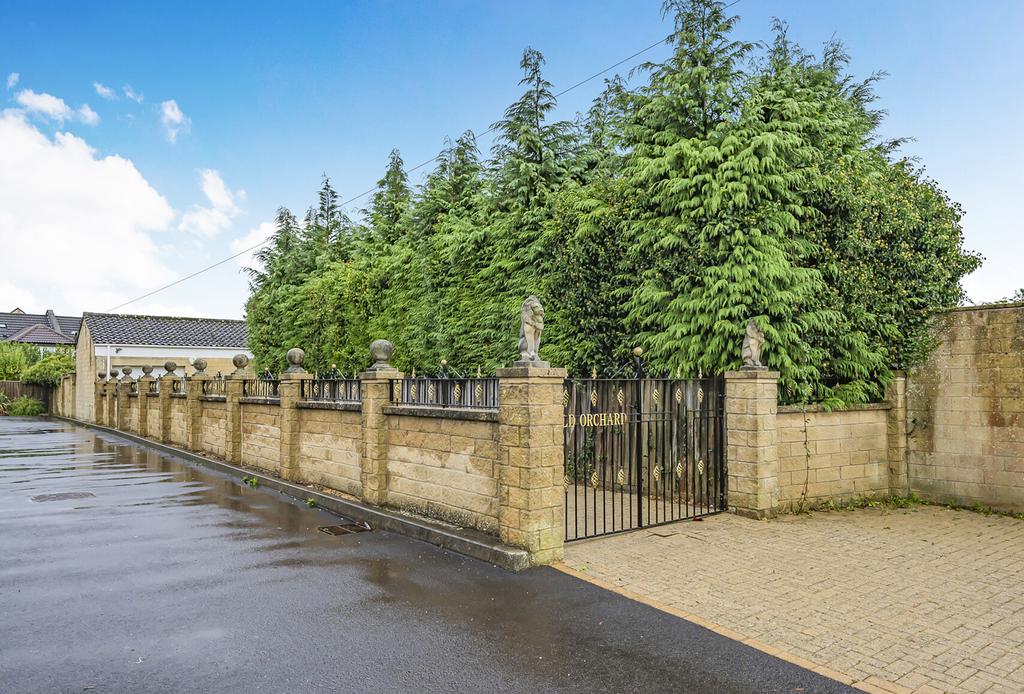 Gated Driveway