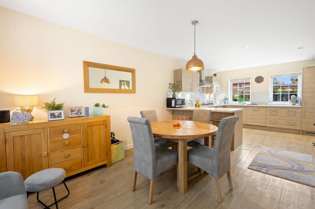 Kitchen/Dining Room