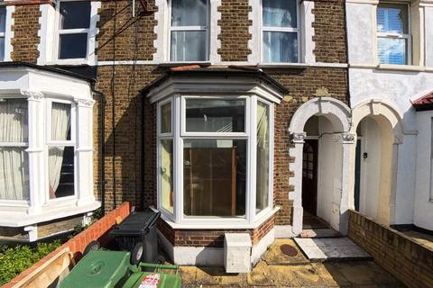 3 bedroom terraced house for sale, Mornington Road, London E11