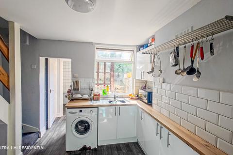32 Brewery Road, London, SE18 7PT