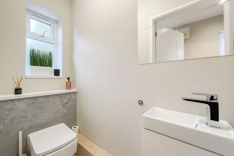 15 Lavender Close, Pendeford, Wolverhampton, WV9 5SB