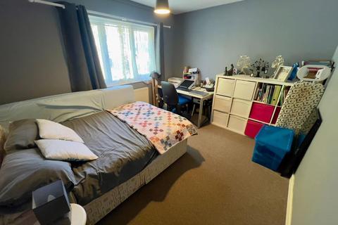 30 Dell Crescent, Northampton, NN3 8SG