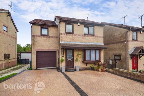 4 bedroom detached house for sale, Fenton Fields, Kimberworth