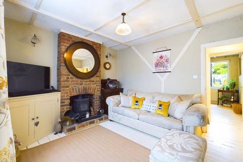 15 Park Road, Caterham, CR3 5TB