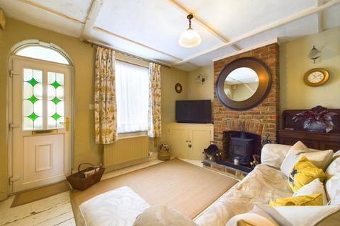 15 Park Road, Caterham, CR3 5TB