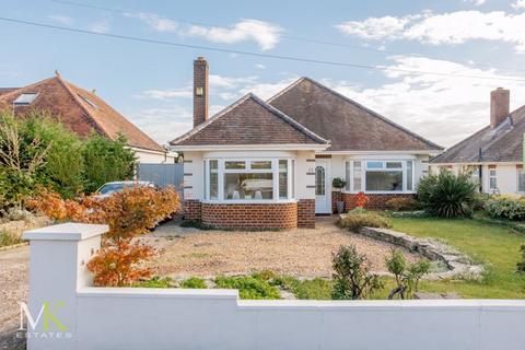 2 bedroom bungalow for sale, Mount Pleasant Drive, Bournemouth BH8