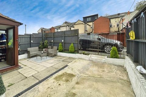 2 bedroom end of terrace house for sale, Wash Lane, Bury