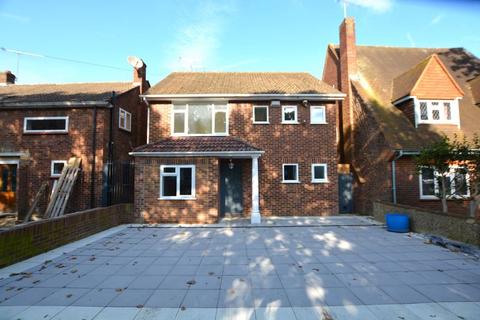 4 bedroom detached house to rent, Upton Park, Slough