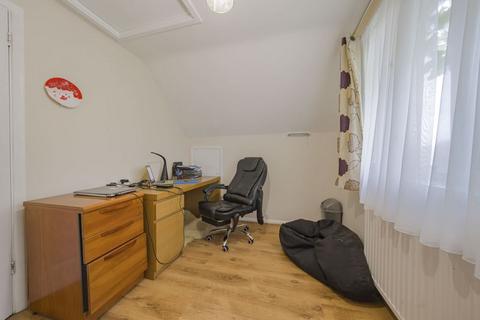 20 Downs Road, Slough, SL3 7BS