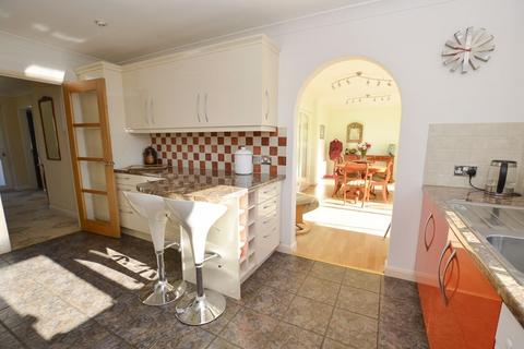2 Churston Close, Galmpton, Brixham, TQ5 0LP