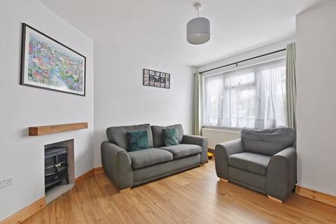 5 bedroom semi-detached house for sale, Silver Close, Harrow