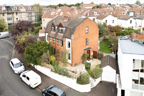 4 bedroom semi-detached house for sale, Bristol BS7