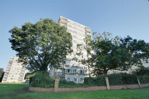 2 bedroom flat to rent, Maidstone House, Carmen Street, E14