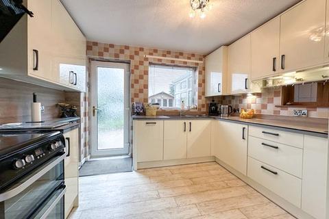 3 bedroom semi-detached house for sale, Essex Drive, Gillow Heath ST8