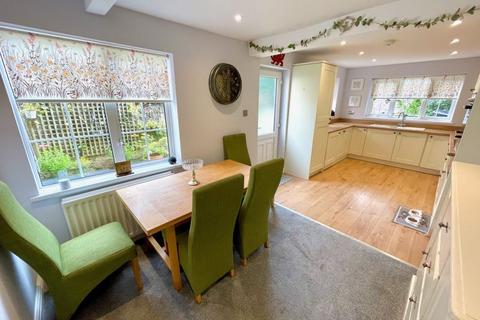 30 Greenfield, Rhosddu, Wrexham, LL11 2NR
