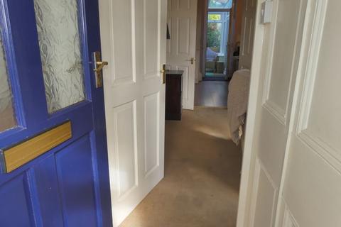 156 Thornham Road, Shaw, Oldham, OL2 7LW