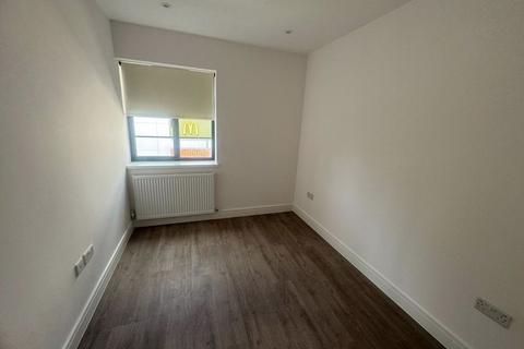 2 bedroom flat to rent, 2 Bedroom Flat to Let in wood Green