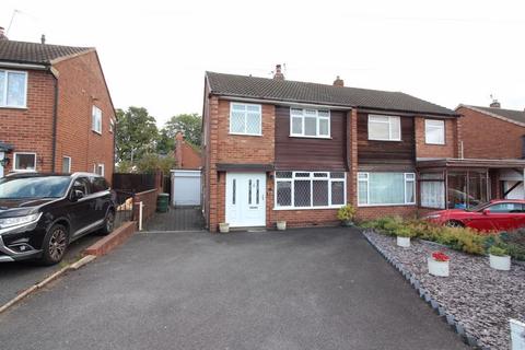 3 bedroom semi-detached house for sale, Fairview Crescent, Kingswinford DY6