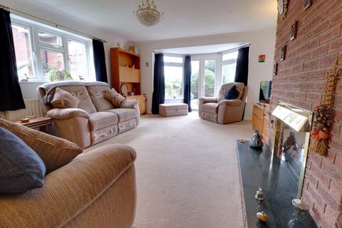 3 bedroom detached house for sale, Shepherds Fold, Stafford ST17