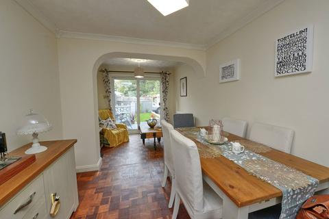 17 Beechbrook Avenue, Yateley, GU46 6LE