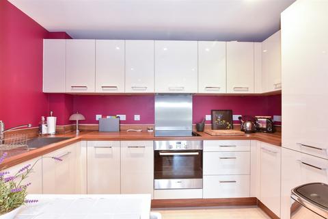 2 bedroom flat for sale, Westwood Drive, Canterbury, Kent