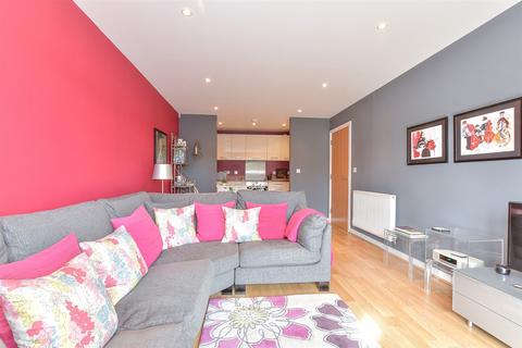 2 bedroom flat for sale, Westwood Drive, Canterbury, Kent