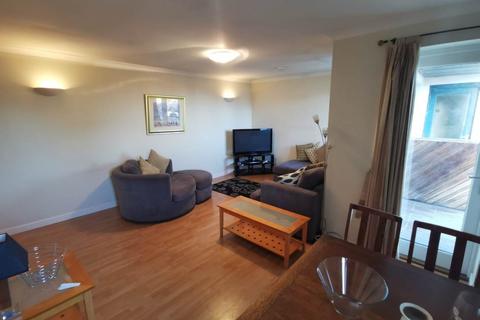 2 bedroom flat to rent, Tower Place, The Shore, Leith