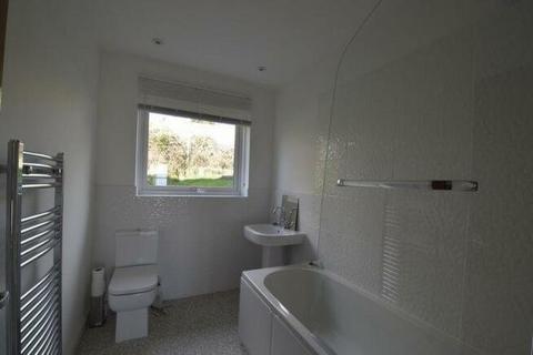 2 bedroom bungalow to rent, The Glebe, Clackmannan, FK10