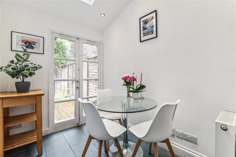 3 bedroom apartment for sale, Dyne Road, London NW6