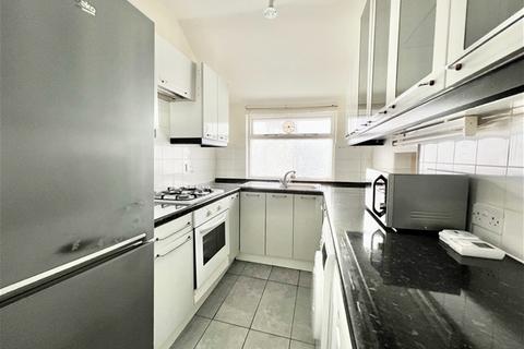 2 bedroom flat to rent, Frognal, Hampstead