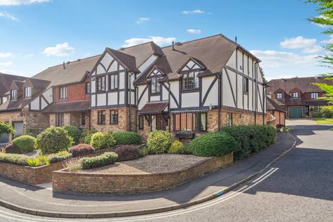 3 bedroom end of terrace house for sale, The Chyne, Gerrards Cross, Buckinghamshire