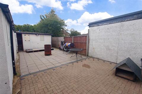 65 Minet Drive, Hayes, UB3 3JW