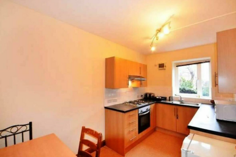 2 bedroom apartment to rent, Warltersville Road, London N19